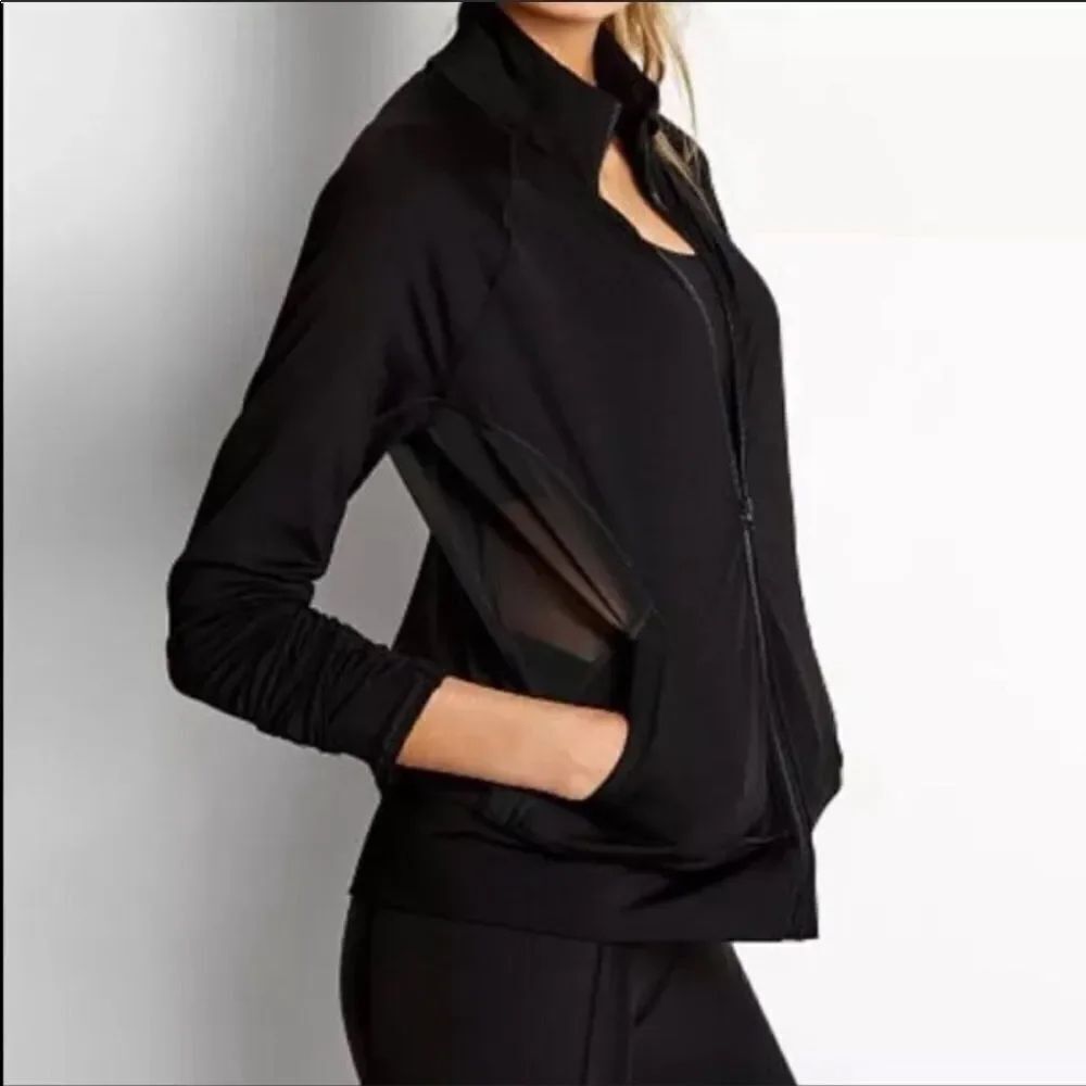 VICTORIA’S SECRET SPORT | Zip Up Mesh Back Jacket